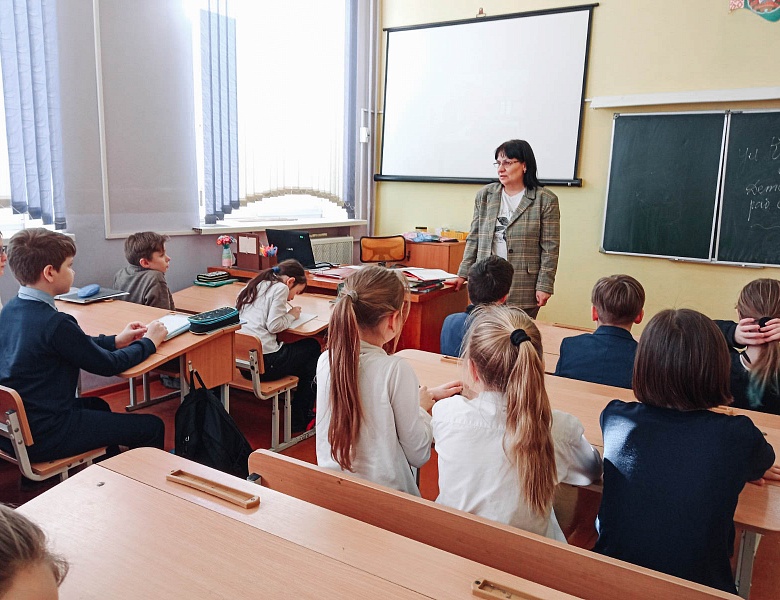 Далучыць да роднага слова: заняткі ў СШ №13 г. Брэста імя У.І. Хована