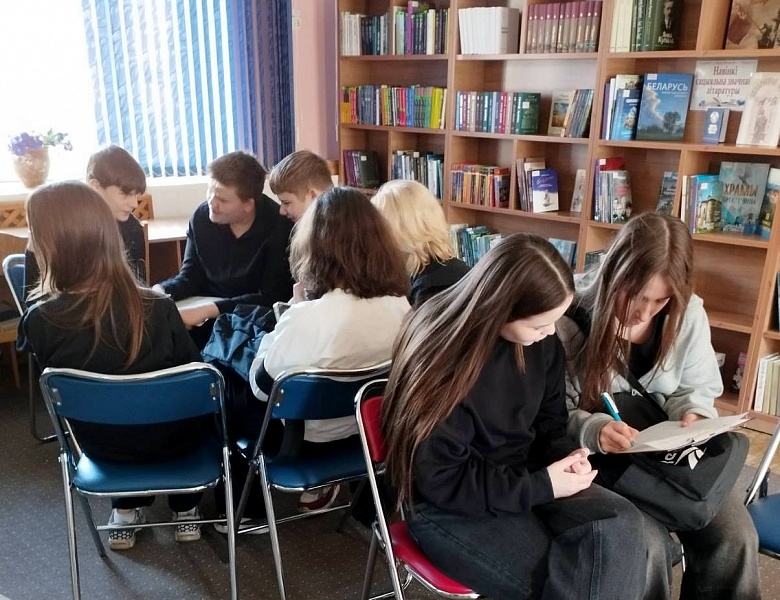 Встречи для подростков «Книга + Кино»