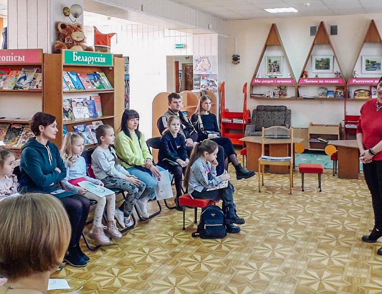 «Моя мама лучшая на свете!»: праздник в детском отделе