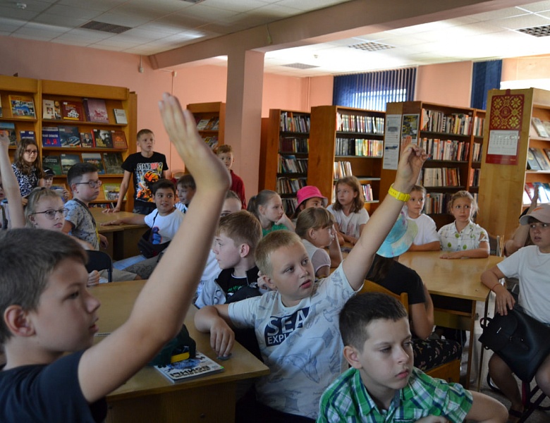 Гульня «Сваімі словамі»