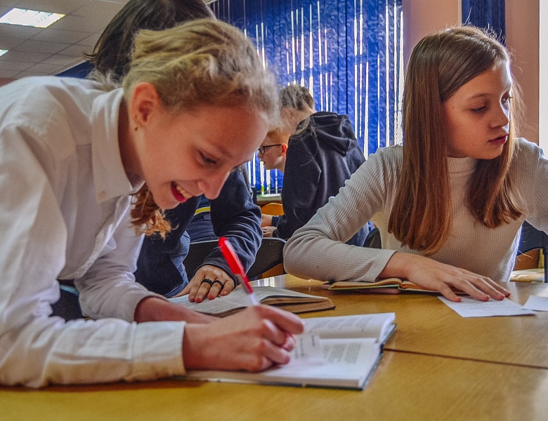 День поэзии в юношеском отделе