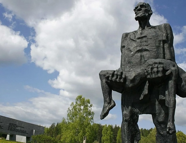 «Свозь огненный ад: звон Хатыни»: час истории ипамяти