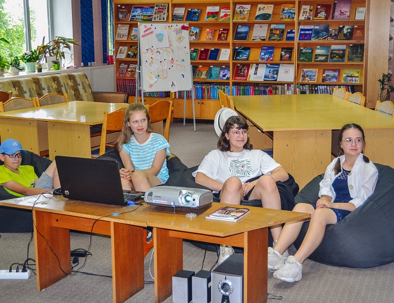 Книга + кино