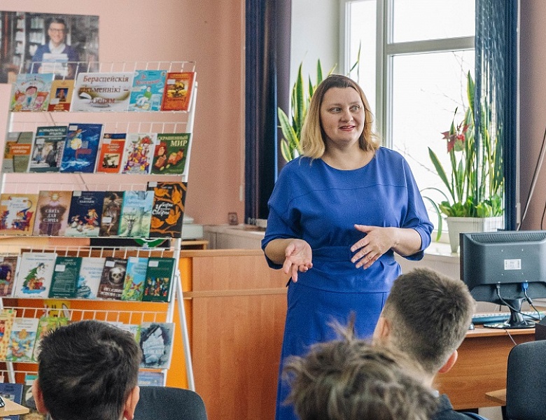 Праект «#1РЕГИОН В ЛИЦАХ. ДЕТСКИЕ ВОПРОСЫ — ВЗРОСЛЫЕ ОТВЕТЫ»: сустрэча з Таццянай Дземідовіч