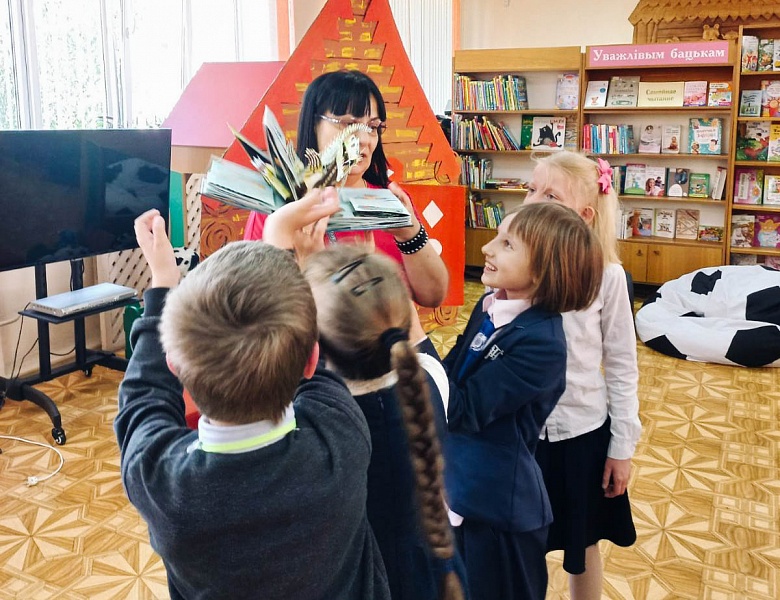 Посвящение первоклассников в читатели