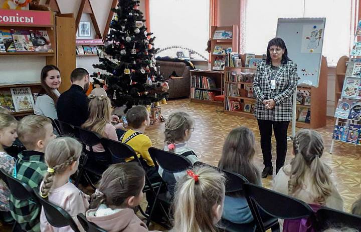 «Колядки Матушки Зимы» в «Школе маленьких волшебников»