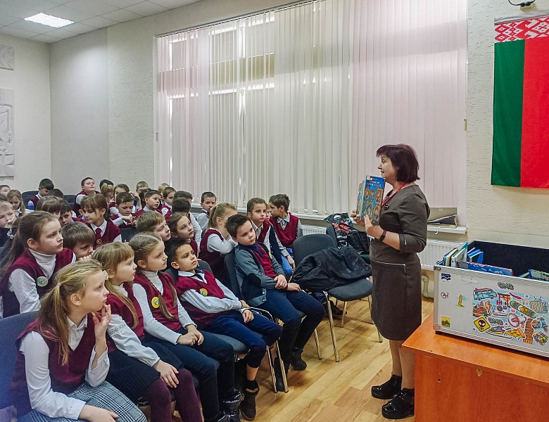 «Книгосветное путешествие» проекта «Библиотека в чемодане» продолжается!