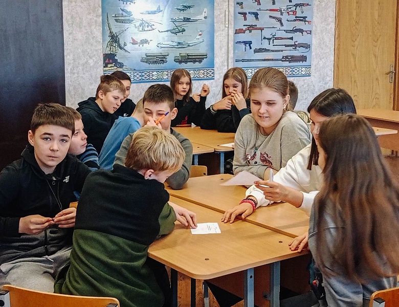 Сотрудники юношеского отдела в гостях в СШ № 35