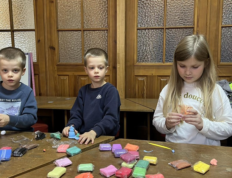 День книг–открытий в Школе Маленьких Волшебников