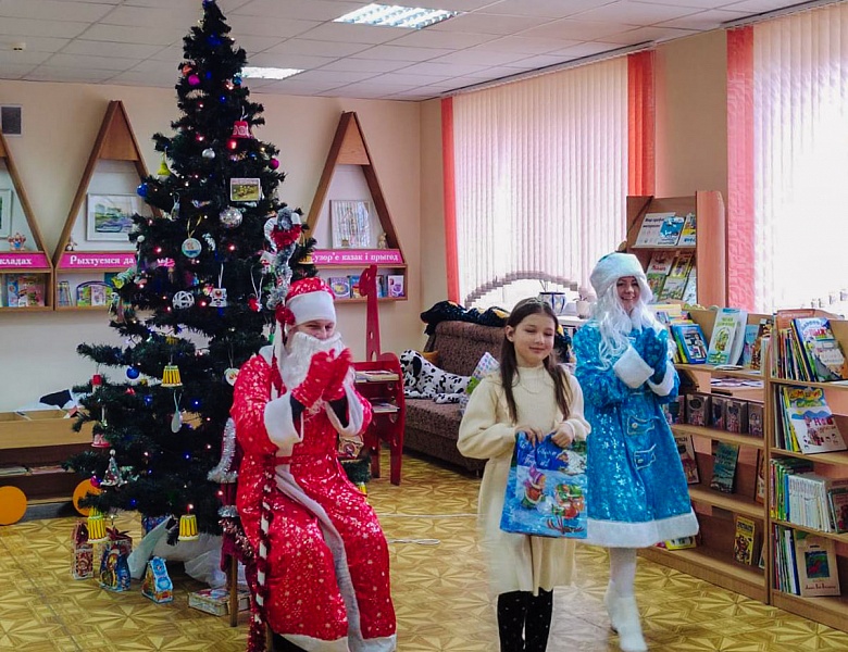 Новогодний утренник в Школе маленьких волшебников