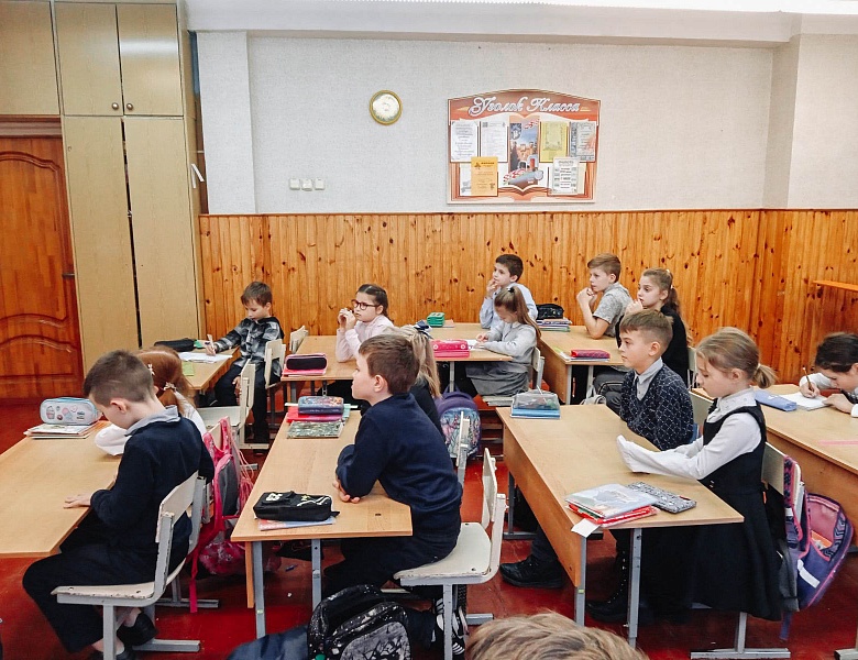 «Библиотека в чемодане» в СШ № 10