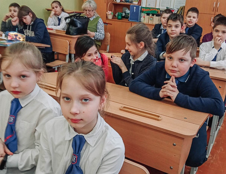 Далучыць да роднага слова: заняткі ў СШ №13 г. Брэста імя У.І. Хована