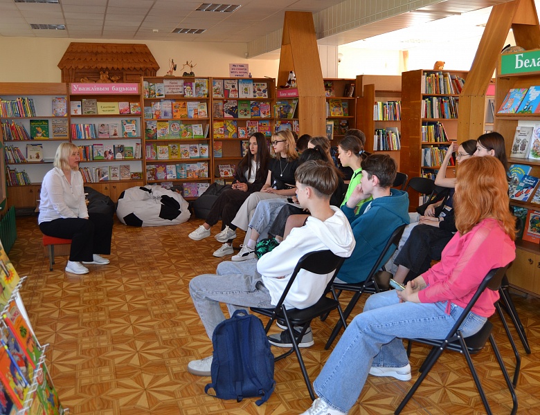 Цикл встреч ко Дню Победы и 80-летию освобождению Беларуси от немецко-фашистских захватчиков