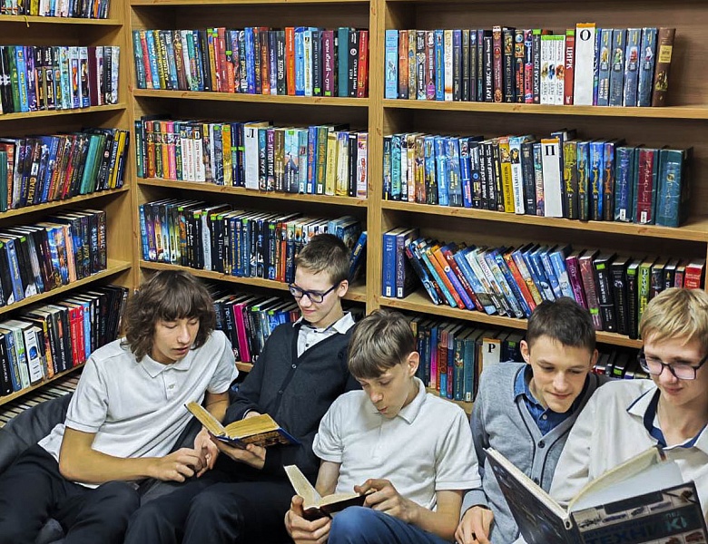 В мире детективов: увлекательное мероприятие в юношеском отделе