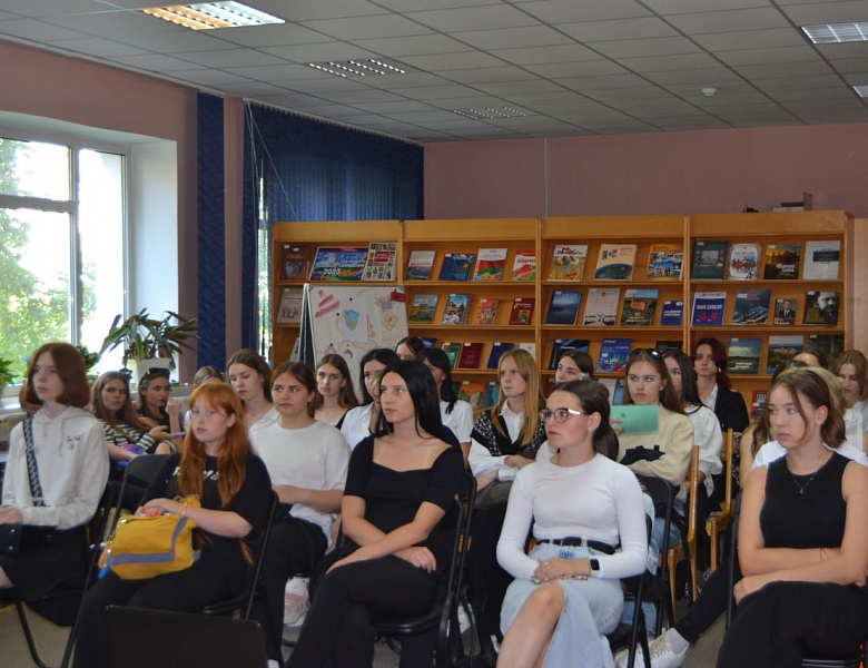 Познавательный час  «Помним их имена: выдающиеся люди Беларуси»