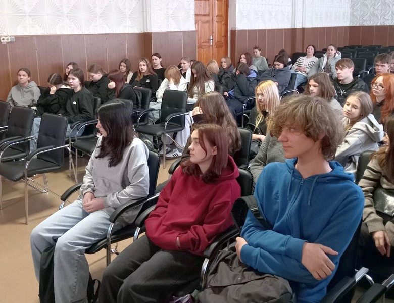 Помнить, чтобы жить: познавательный час в колледже транспорта и сервиса