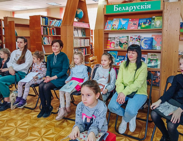 «Моя мама лучшая на свете!»: праздник в детском отделе