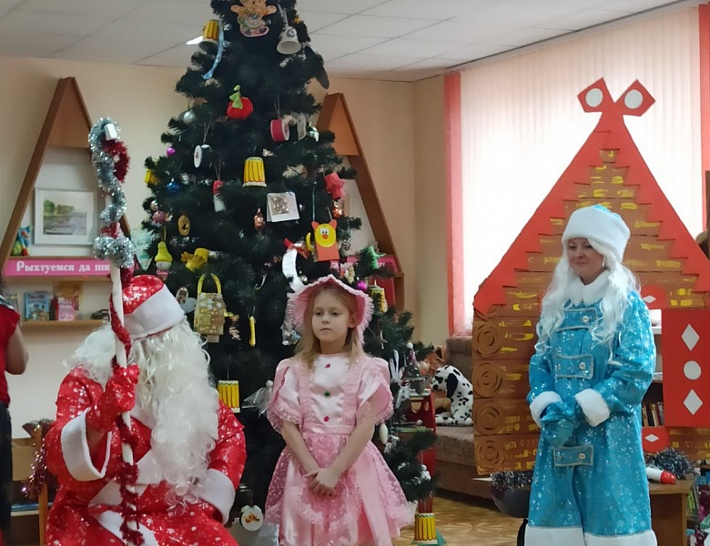«Праздник ёлки и зимы» в ШМВ