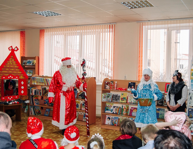 «Праздник ёлки и зимы» в ШМВ