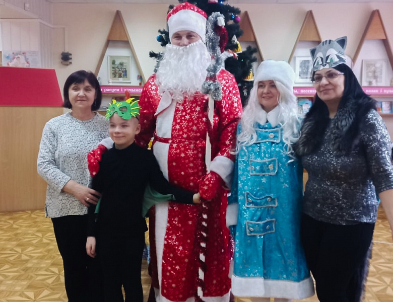 Новогодний утренник в Школе маленьких волшебников