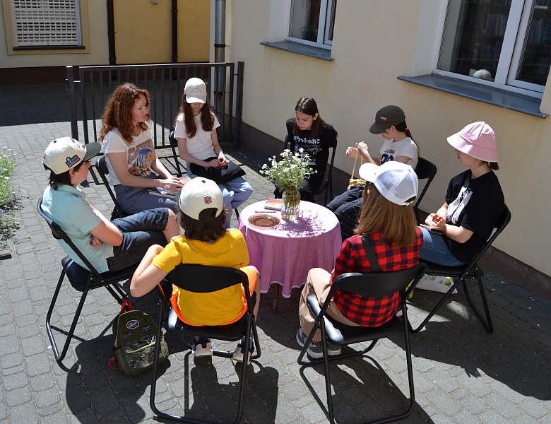 «Привет, давай поговорим»:  встреча клуба для читающих подростков «КЛЮЧ»