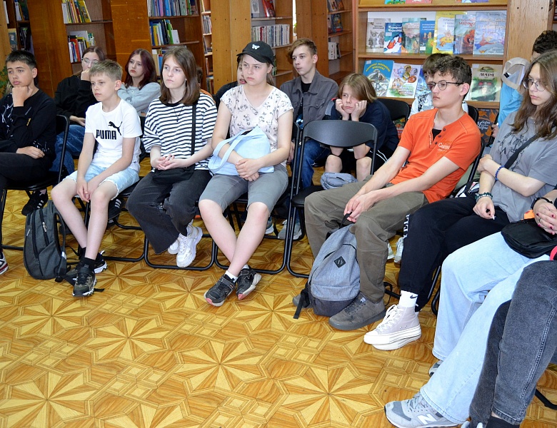 Летние каникулы в юношеском отделе