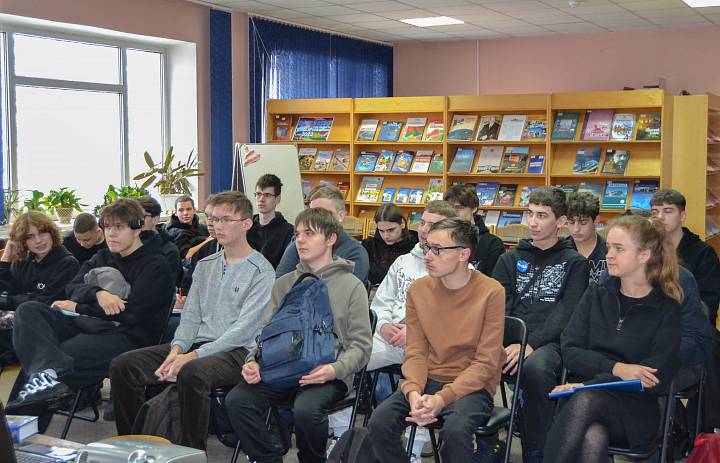 Пазнавальны час «Святочны калейдаскоп: святы і традыцыі нашай краіны»