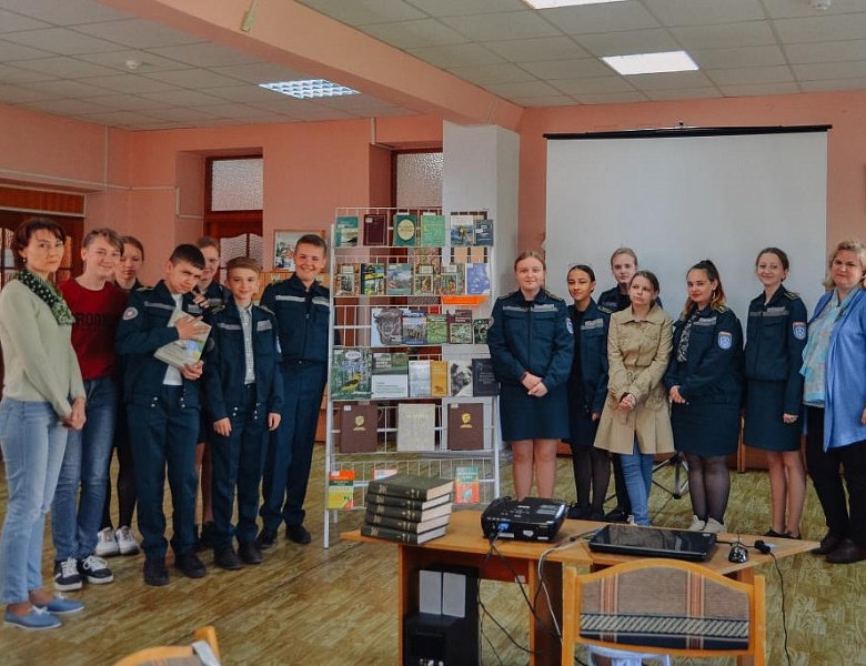 «Шляхамі роднай Беларусі»: урок беларускай літаратуры ў бібліятэцы