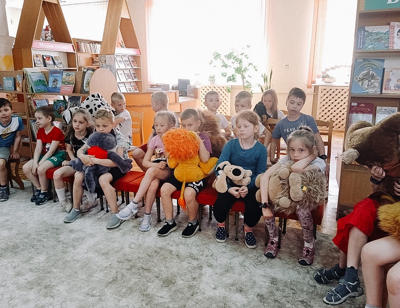 Летом с книгой я дружу!