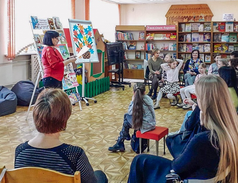 «Моя мама лучшая на свете!»: праздник в детском отделе