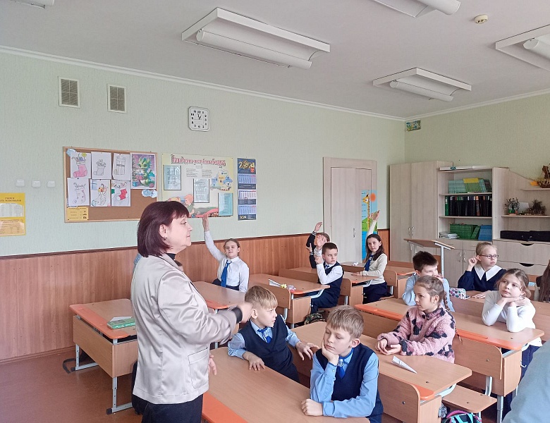 Закрытие проекта «Библиотека в чемодане» в ГУО  «Средняя школа № 3 г. Бреста»