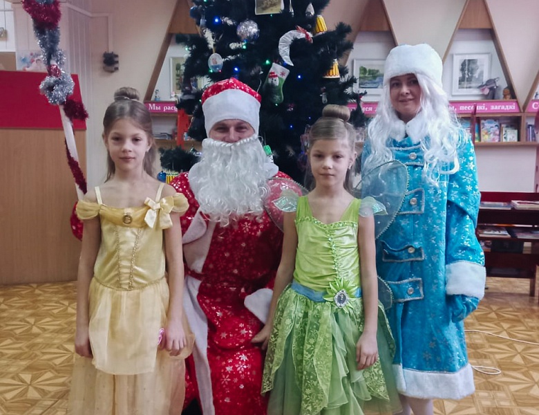 Новогодний утренник в Школе маленьких волшебников