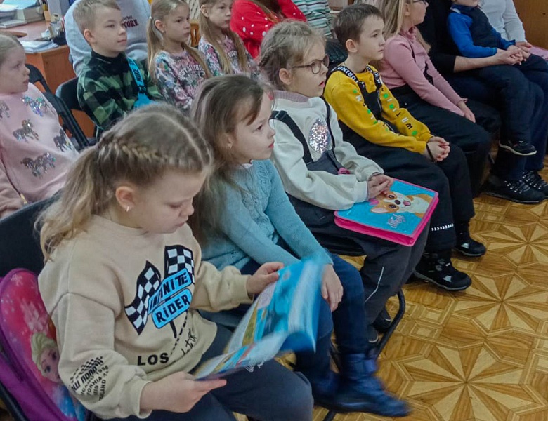 «Колядки Матушки Зимы» в «Школе маленьких волшебников»