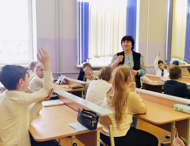 Путешествие проекта «Библиотеки в чемодане» продолжается: подведение итогов в ГУО «Средняя школа № 13 г. Бреста имени В.И. Хована»