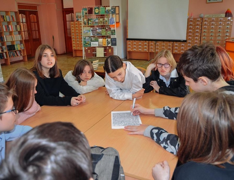 «Шляхамі роднай Беларусі»: урок беларускай літаратуры ў бібліятэцы