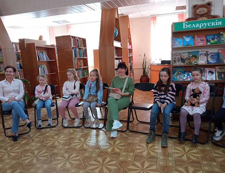 Праздник «Без смеха и шутки не можем ни минутки»