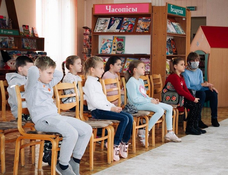 Литературно-музыкальная гостиная «Мама + Я = радость моя»