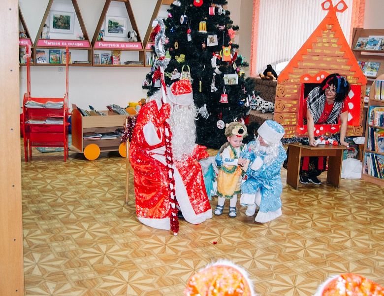 «Праздник ёлки и зимы» в ШМВ