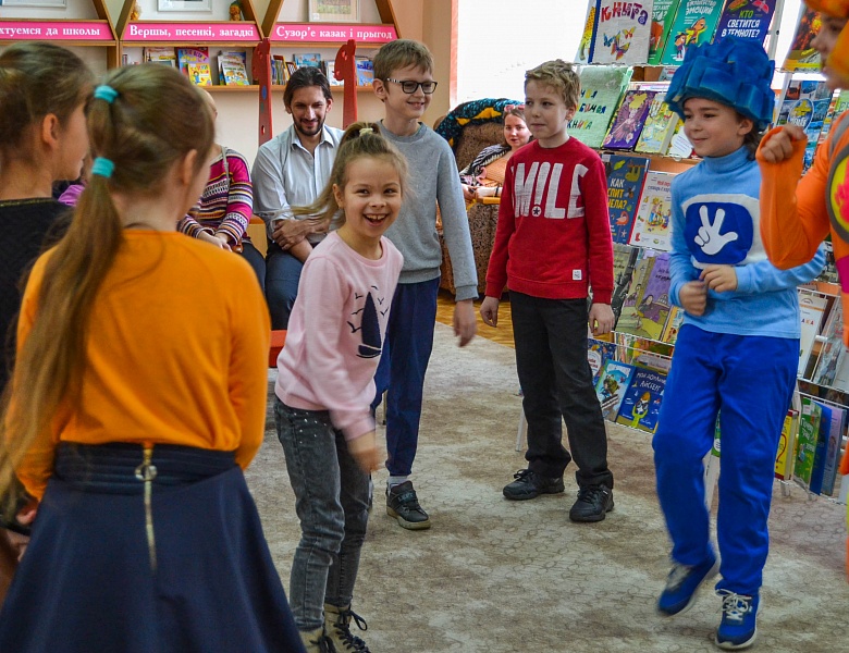 Открытие Недели детской и юношеской книги «Дорогами книги к миру добра»