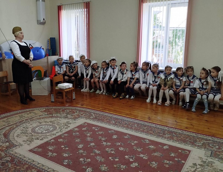 «Как хорошо на свете без войны»