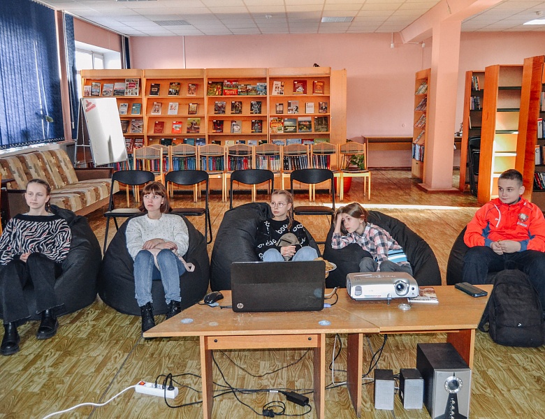 Книга + Кино: «Невероятные миры Жюля Верна»