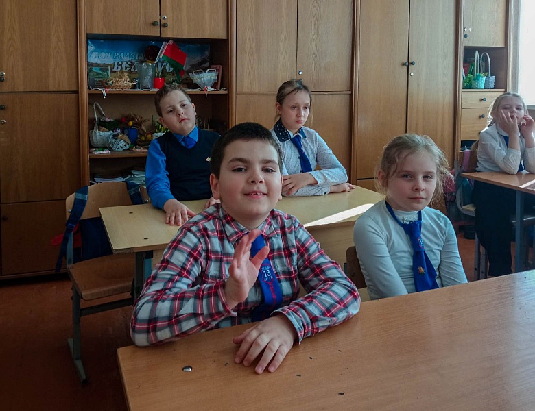 Закрытие проекта «Библиотека в чемодане» в ГУО «СШ №13 имени В. И. Хована»