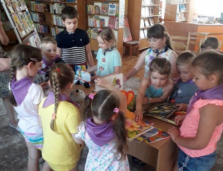 В гости к книжкам мы спешим!