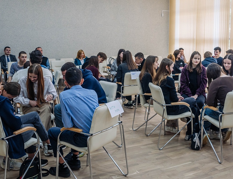 Цикл встреч ко Дню Победы и 80-летию освобождению Беларуси от немецко-фашистских захватчиков