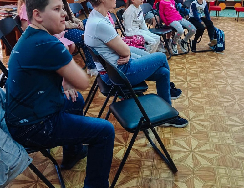 Познавательный час «В мире интересных профессий»