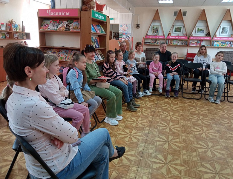 Праздник «Без смеха и шутки не можем ни минутки»