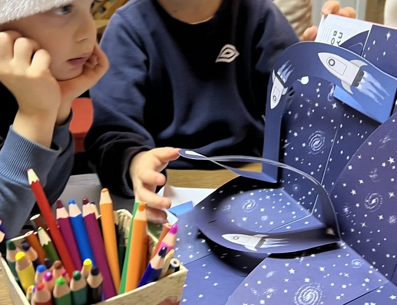 Тайны шепчутся в темноте: новая встреча в Школе маленьких волшебников