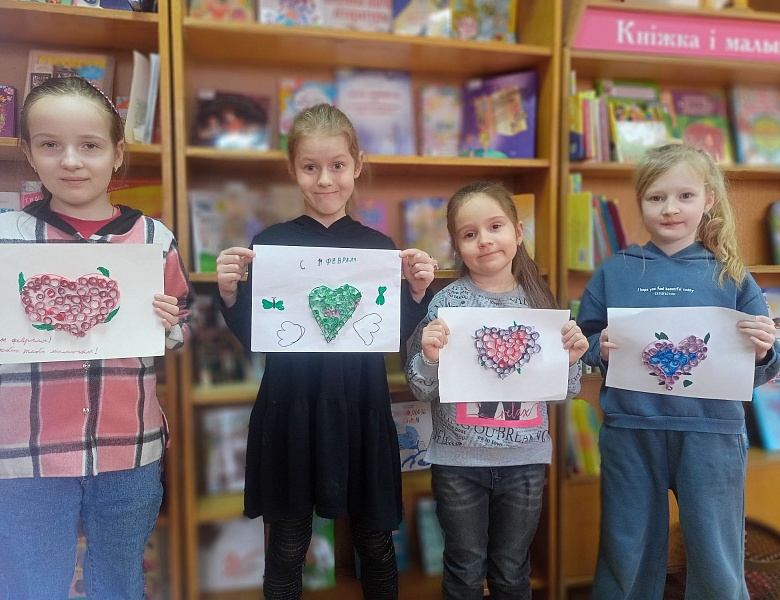 Громкие чтения в детском отделе