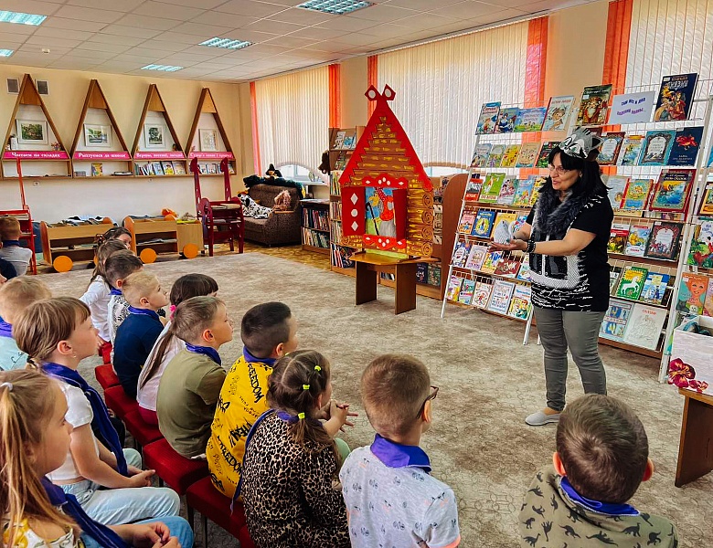 Лучшие каникулы — каникулы в библиотеке!