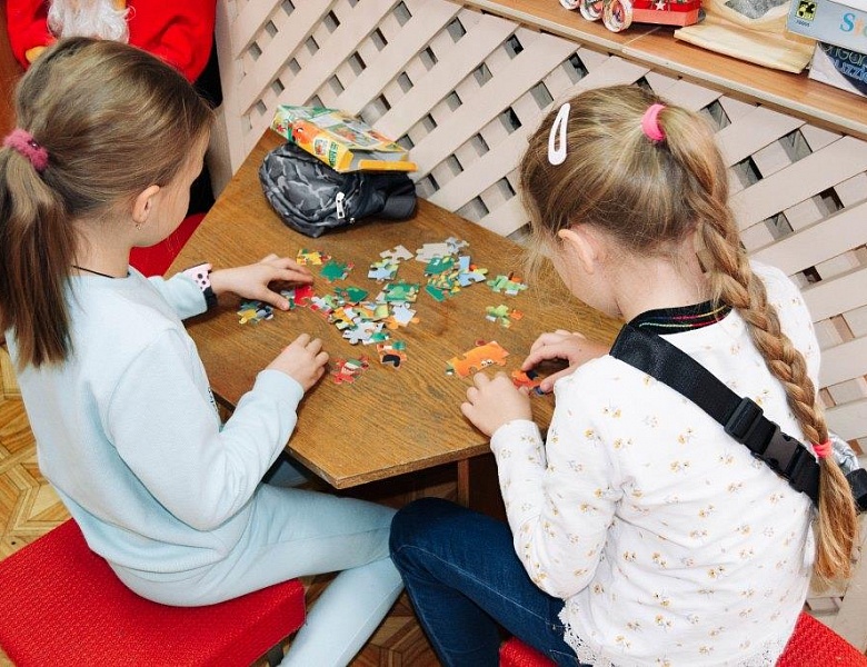 Литературно-музыкальная гостиная «Мама + Я = радость моя»